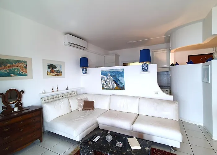 In With Pool * Maccagno