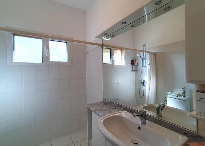 In With Pool Maccagno