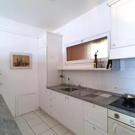 In With Pool Nyaraló Maccagno