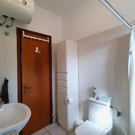 Lovely With Private Terrace Maccagno