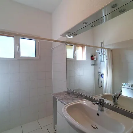 In With Pool Maccagno